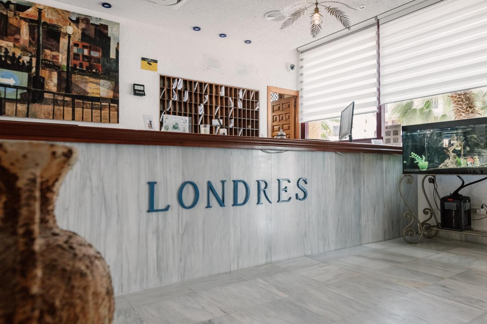 Hotel Apartamentos Londres La Manga Extérieur photo